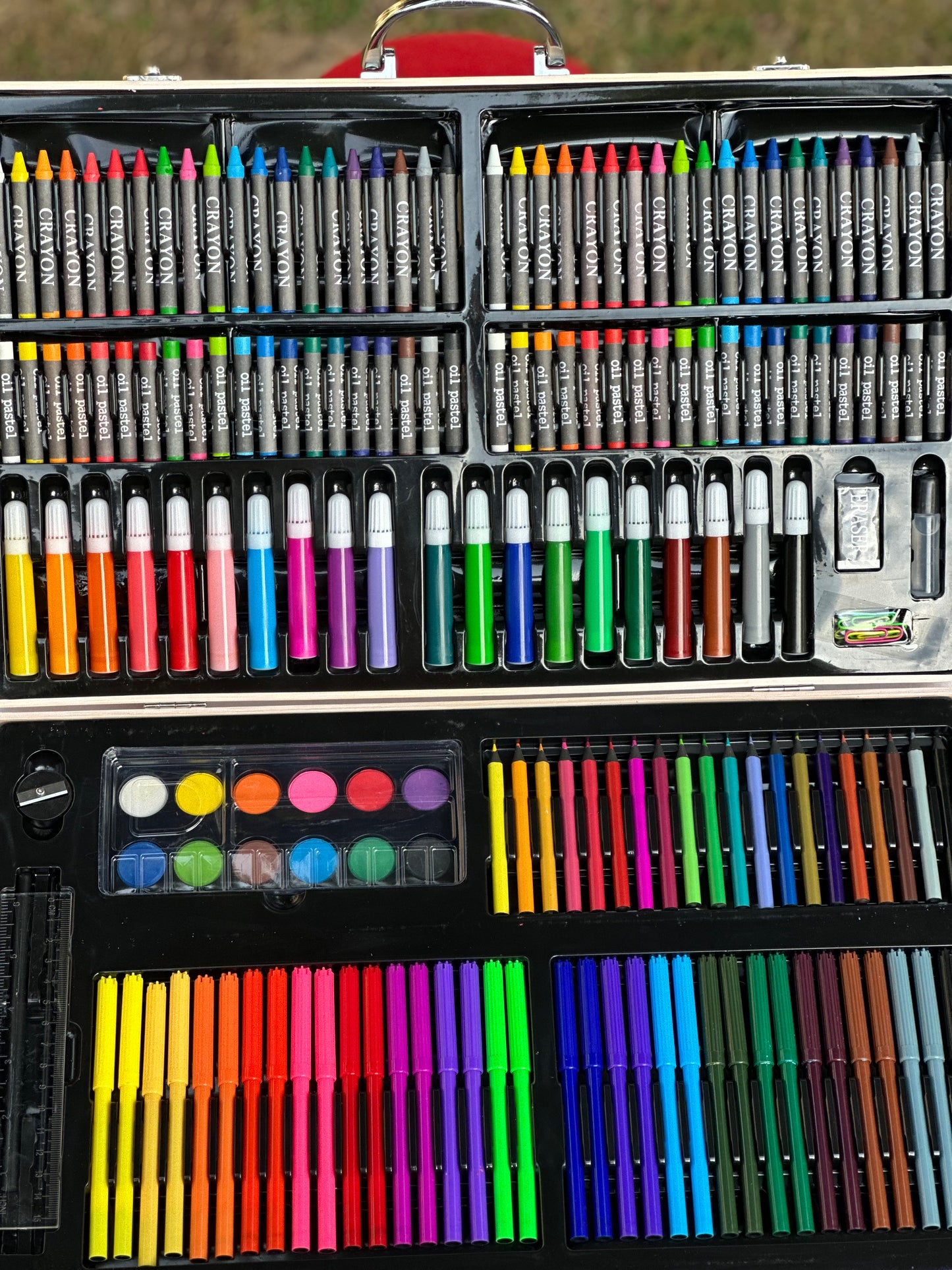 180-Piece Art Box (discounted)